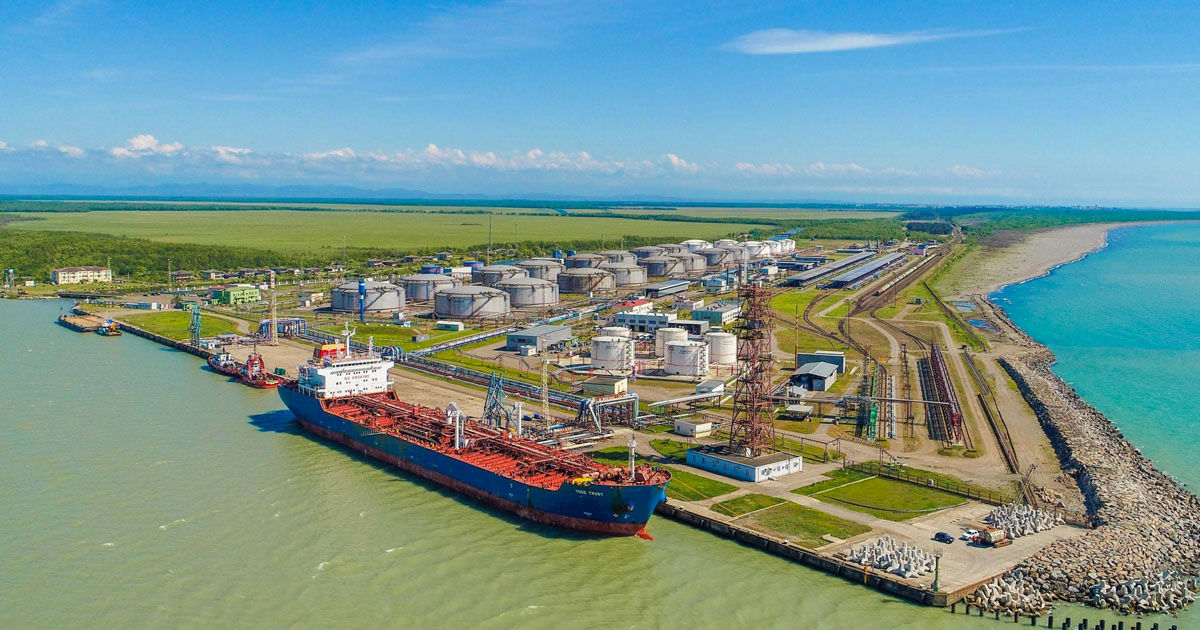 РОССИЯ ВПЕРВЫЕ ПОСТАВИЛА НЕФТЬ В ГРУЗИЮ