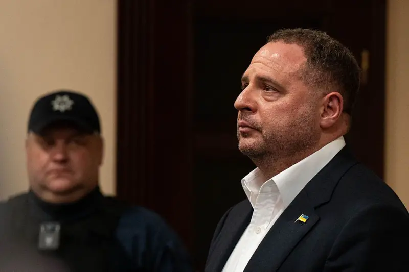 «ДИНАСТИЯ» ЕРМАКА. В ЧЕМ ПОДОЗРЕВАЮТ БЛИЖАЙШЕГО СОРАТНИКА ЗЕЛЕНСКОГО