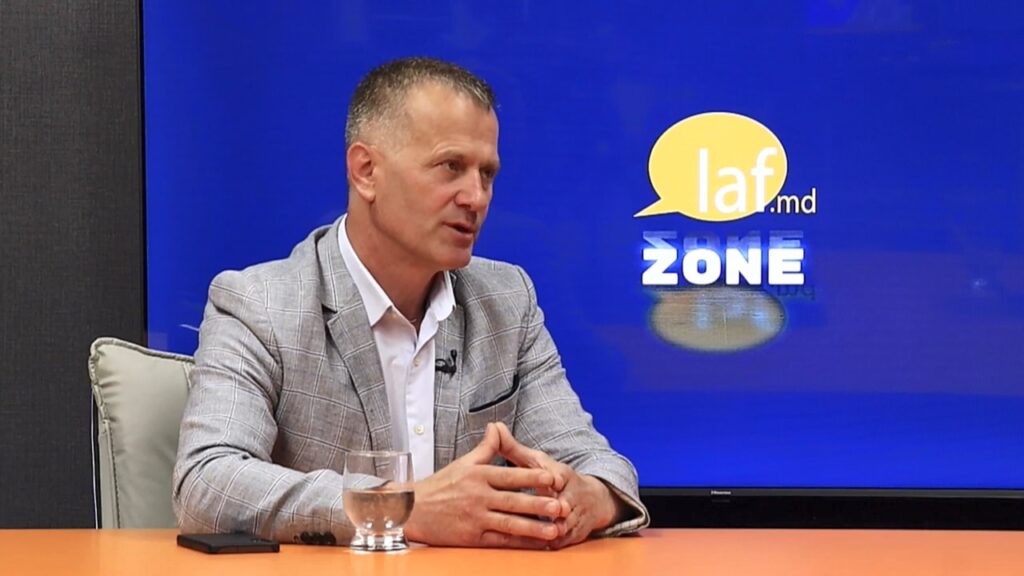 «ПОЛИТИКА ВМЕСТО РАЗВИТИЯ»: СЕРГЕЙ АНАСТАСОВ — О КРИЗИСЕ ВЫБОРОВ И ЗАТЯНУВШИХСЯ МАНДАТАХ