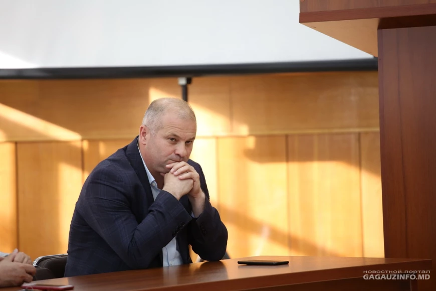 ТОПАЛ – ФОРМУЗАЛУ: ПРИ ВАС ДЕНЬГИ УХОДИЛИ “НА ПОДДЕРЖАНИЕ ШТАНОВ И ПОКУПКУ НЕДВИЖИМОСТИ”