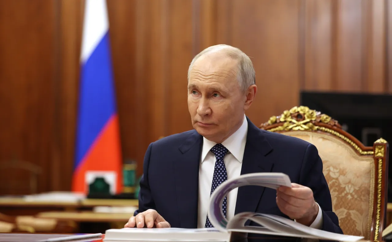 ПУТИН ОТВЕТИЛ НА ВОПРОС О ВОЗМОЖНОМ НОВОМ ПРЕЗИДЕНТСКОМ СРОКЕ – ПОСЛЕ 2030 ГОДА