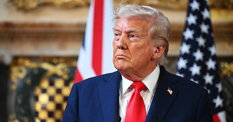 ТРАМП НАЗВАЛ ОШИБКОЙ ПОПЫТКУ ОГРАНИЧИТЬ ЕГО ПОЛНОМОЧИЯ ПО ИРАНУ