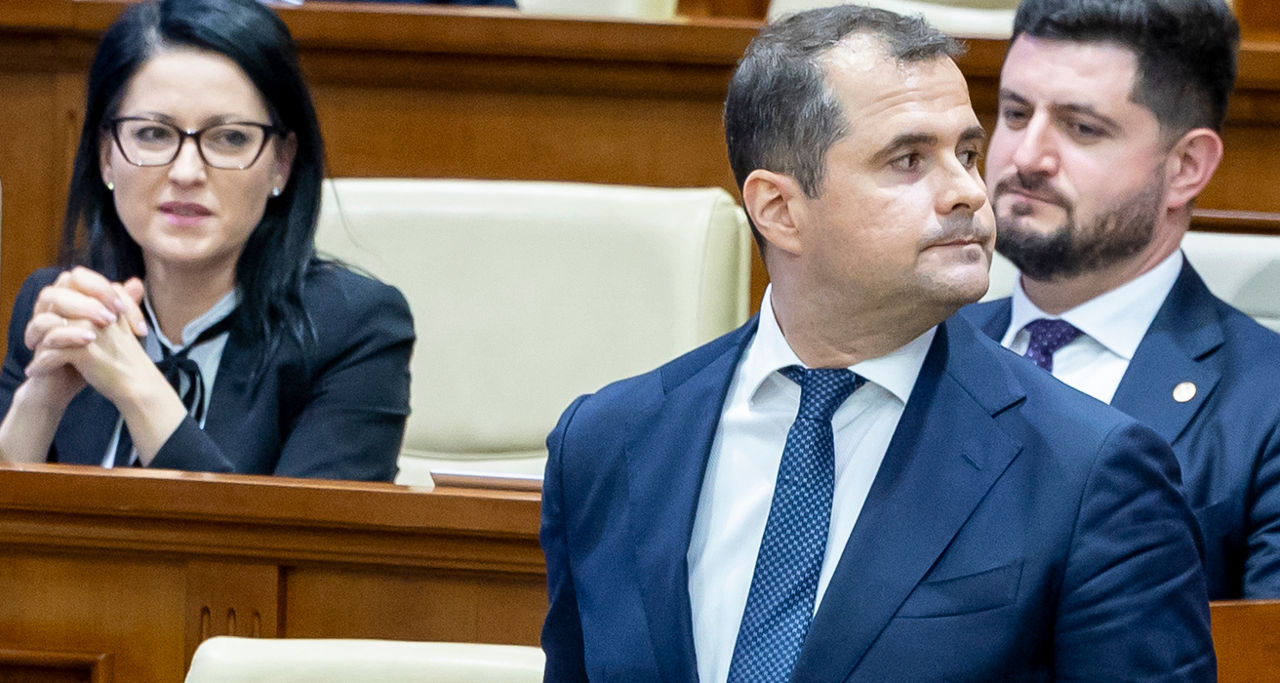 КАБИНЕТ МИНИСТРОВ ВАСИЛИЯ ТОФАНА ПОЛУЧИЛ ВОТУМ ДОВЕРИЯ ПАРЛАМЕНТА