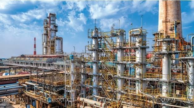 REUTERS: КАЗАХСТАН ВЕДЕТ ПЕРЕГОВОРЫ С РОССИЕЙ О ПЕРЕРАБОТКЕ НЕФТИ