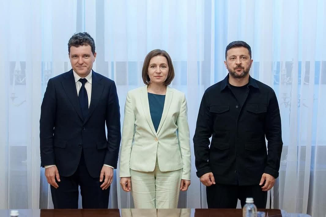 ПРЕЗИДЕНТЫ РУМЫНИИ И УКРАИНЫ ПОСЕТЯТ КИШИНЕВ НА 35-ЛЕТИЕ НЕЗАВИСИМОСТИ МОЛДОВЫ