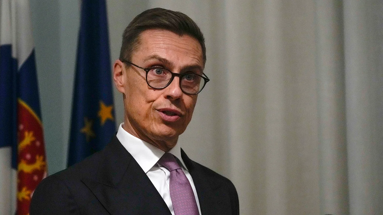ПРЕЗИДЕНТ ФИНЛЯНДИИ СТУББ ЗАЯВИЛ О НЕОБХОДИМОСТИ НАЛАДИТЬ ДИАЛОГ С РОССИЕЙ