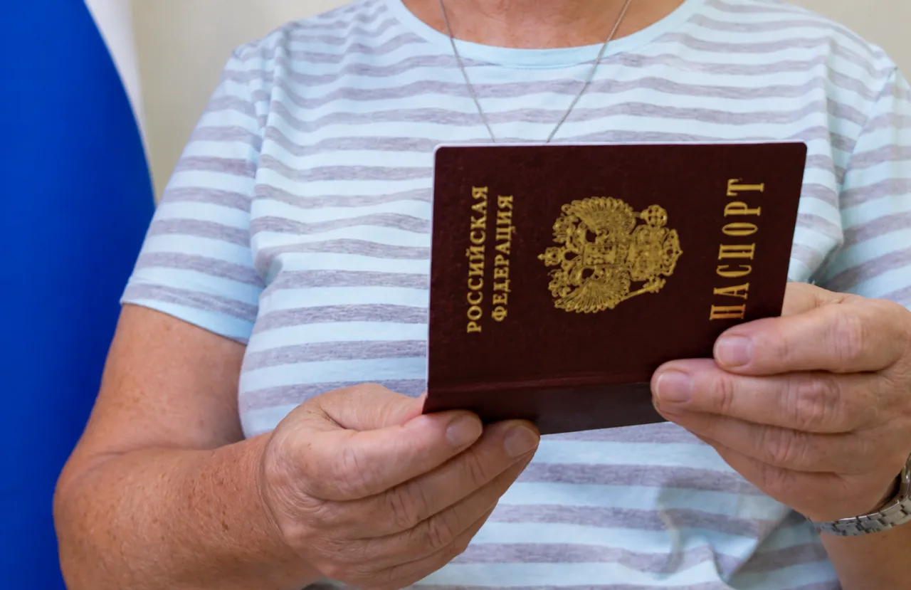 В ПРИДНЕСТРОВЬЕ ВЫДАЛИ ПЕРВЫЕ РОССИЙСКИЕ ПАСПОРТА ПО УПРОЩЕННОЙ СХЕМЕ