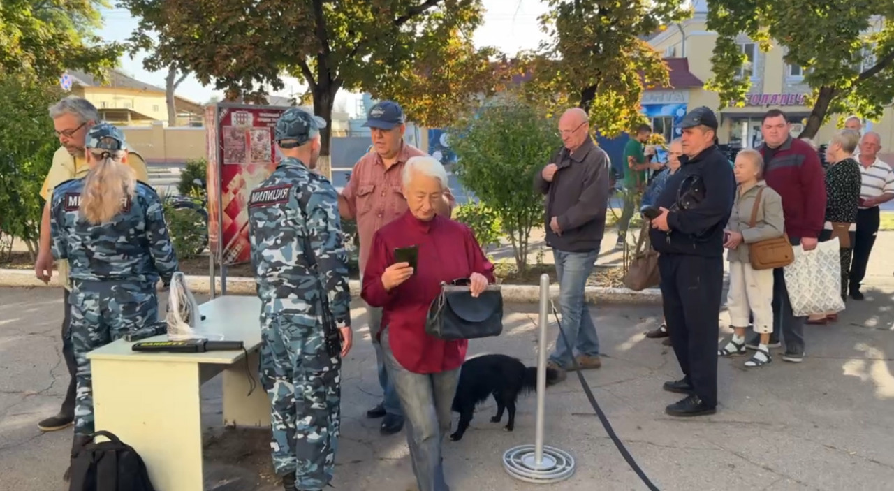 В ПРИДНЕСТРОВЬЕ ПРОХОДИТ ГОЛОСОВАНИЕ ПО ВЫБОРАМ В ГОСДУМУ РФ: В РЕГИОНЕ, ВОПРЕКИ ЗАПРЕТАМ, ОТКРЫТЫ 16 УЧАСТКОВ