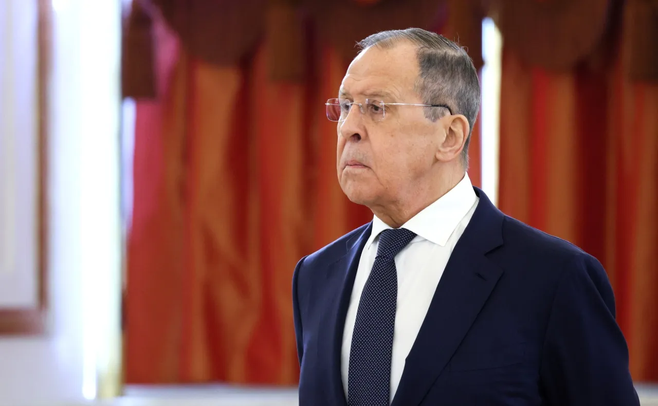 ЛАВРОВ ЗАЯВИЛ, ЧТО РОССИЯ ВЕРНЕТ ЗАМОРОЖЕННЫЕ ЗОЛОТОВАЛЮТНЫЕ РЕЗЕРВЫ С ПРОЦЕНТАМИ