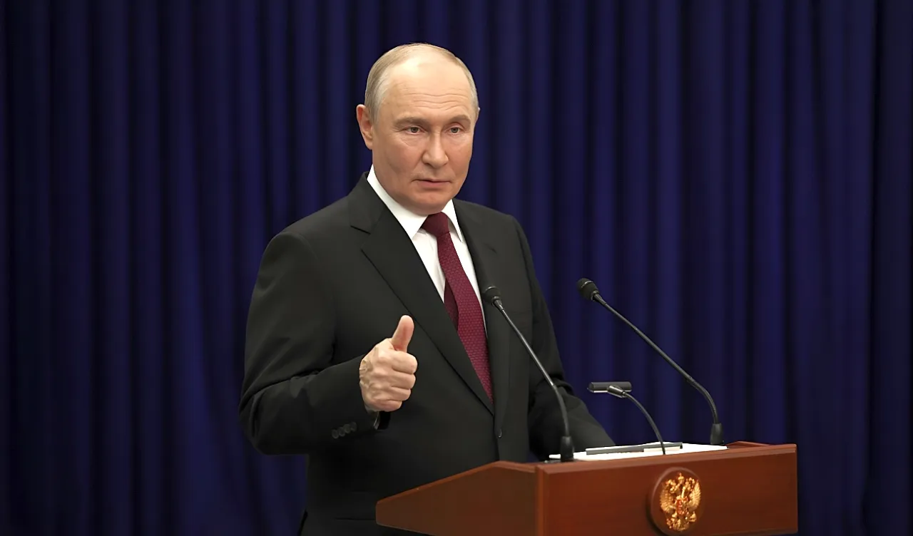 ПУТИН : ВОЕННЫМ ПРИКАЗАНО ПРОДОЛЖИТЬ УДАРЫ ПО ОБЪЕКТАМ ТЭК УКРАИНЫ