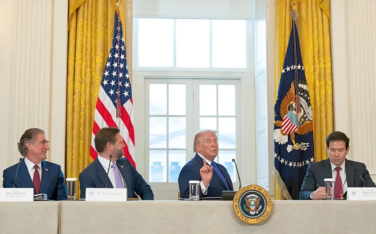 АДМИНИСТРАЦИЯ ТРАМПА ВЫДЕЛИТ $4 МЛН. НА ПОДДЕРЖКУ ПРАВЫХ СМИ В ЕВРОПЕ