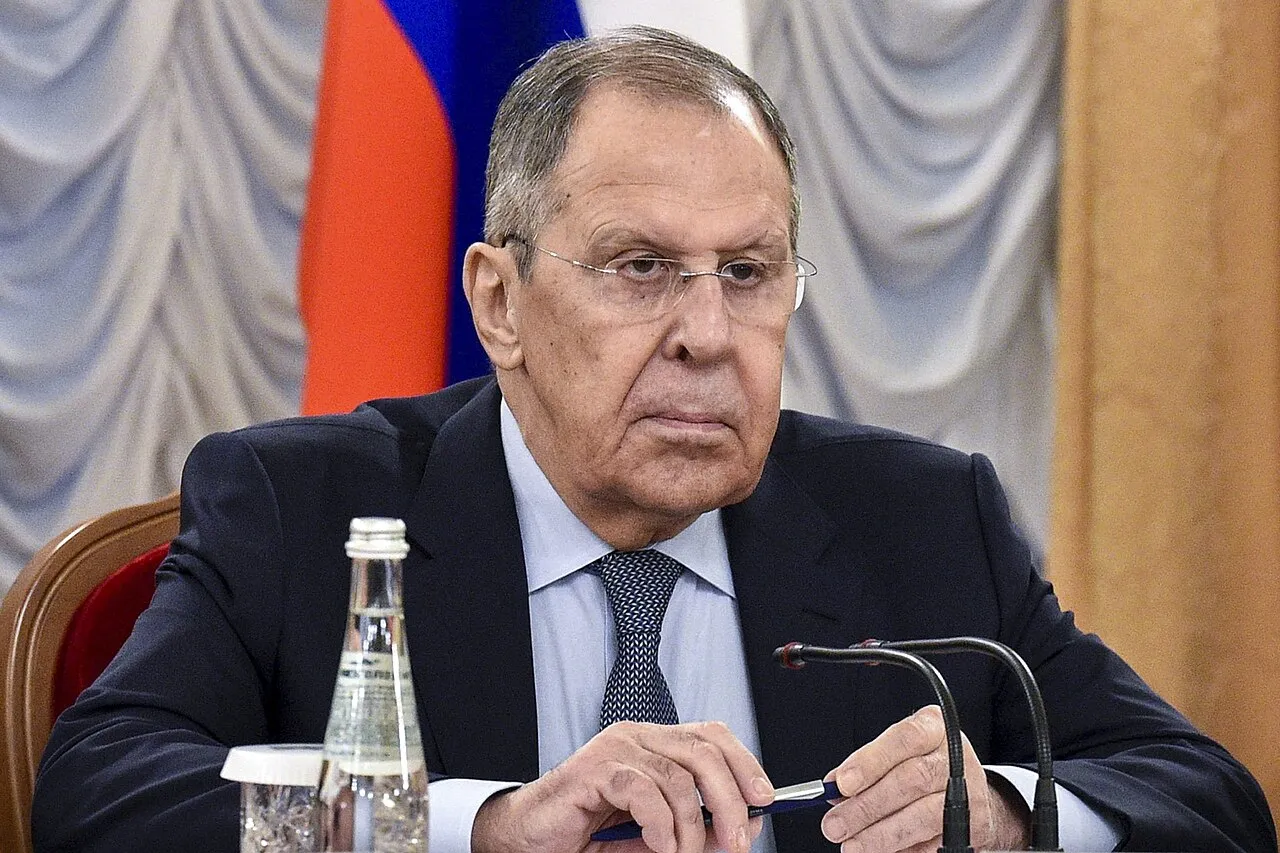 ЛАВРОВ: ПЕРЕГОВОРЫ НЕ ВЕДУТСЯ – СУДЯ ПО ВСЕМУ, УКРАИНУ ЖДЁТ ПЕЧАЛЬНЫЙ КОНЕЦ