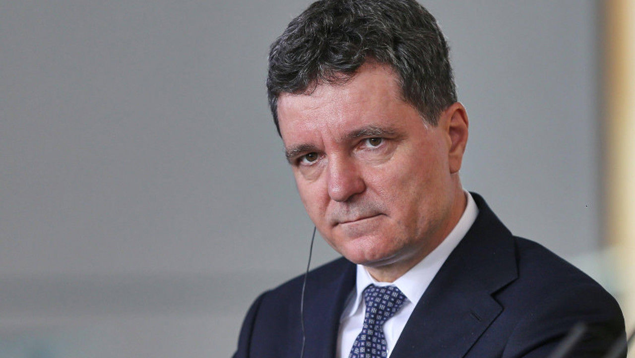 ПРЕЗИДЕНТ РУМЫНИИ БОЛЬШЕ НЕ ИСКЛЮЧАЕТ СЦЕНАРИЯ ДОСРОЧНЫХ ВЫБОРОВ В СТРАНЕ