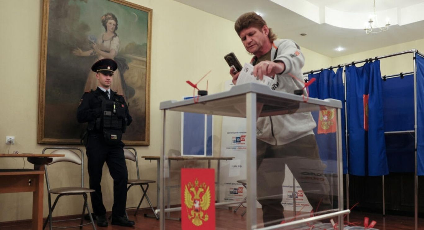 В РОССИИ ПОДВЕЛИ ПРЕДВАРИТЕЛЬНЫЕ ИТОГИ ВЫБОРОВ В ГОСДУМУ: ПОЧТИ 58% ГОЛОСОВ НАБРАЛА «ЕДИНАЯ РОССИЯ»