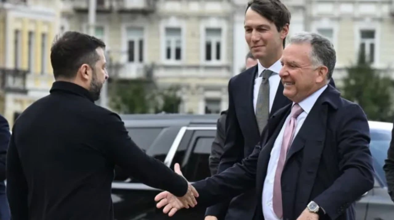 ТРИ РАУНДА ПЕРЕГОВОРОВ И ВОЗМОЖНАЯ ВСТРЕЧА УКРАИНЫ, США И РОССИИ: ЧЕМ ЗАВЕРШИЛСЯ ВИЗИТ ПОСЛАННИКОВ ТРАМПА В КИЕВ