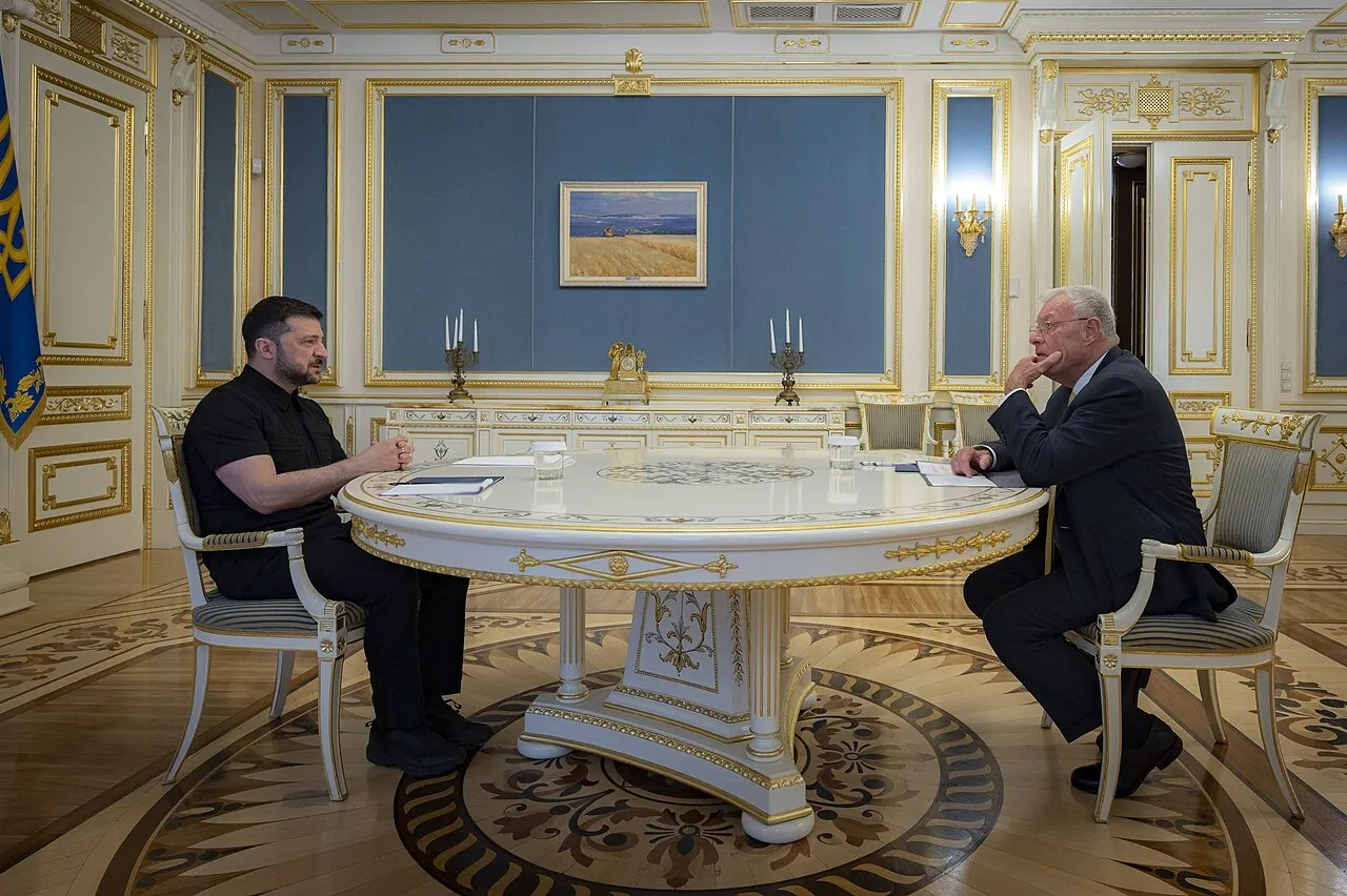 КЕЛЛОГ: ЗЕЛЕНСКИЙ НЕ СМОЖЕТ ЮРИДИЧЕСКИ ОТКАЗАТЬСЯ ОТ УТРАЧЕННЫХ ТЕРРИТОРИЙ