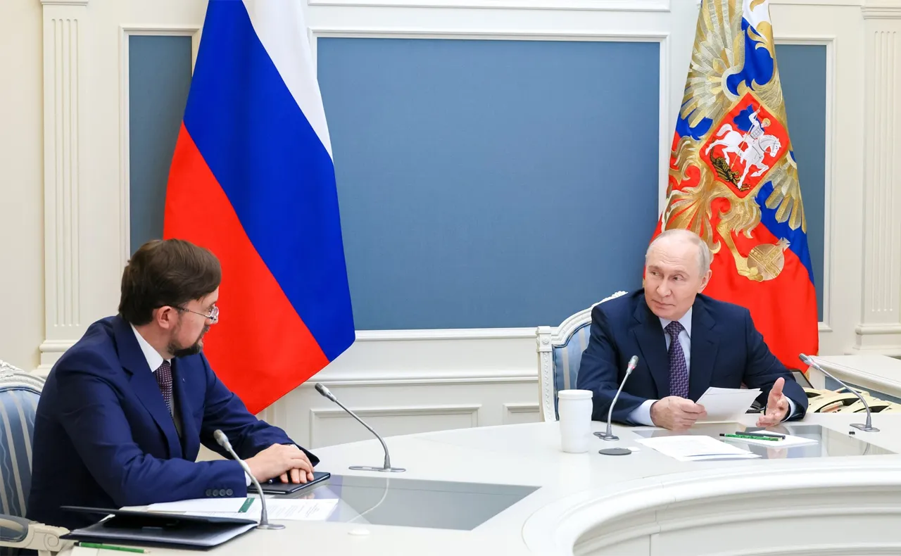 ВЛАДИМИР ПУТИН ОБЕЩАЕТ «ОТВЕТКУ» ЗЕЛЕНСКОМУ ЗА УДАРЫ ПО НПЗ И ЦОДАМ