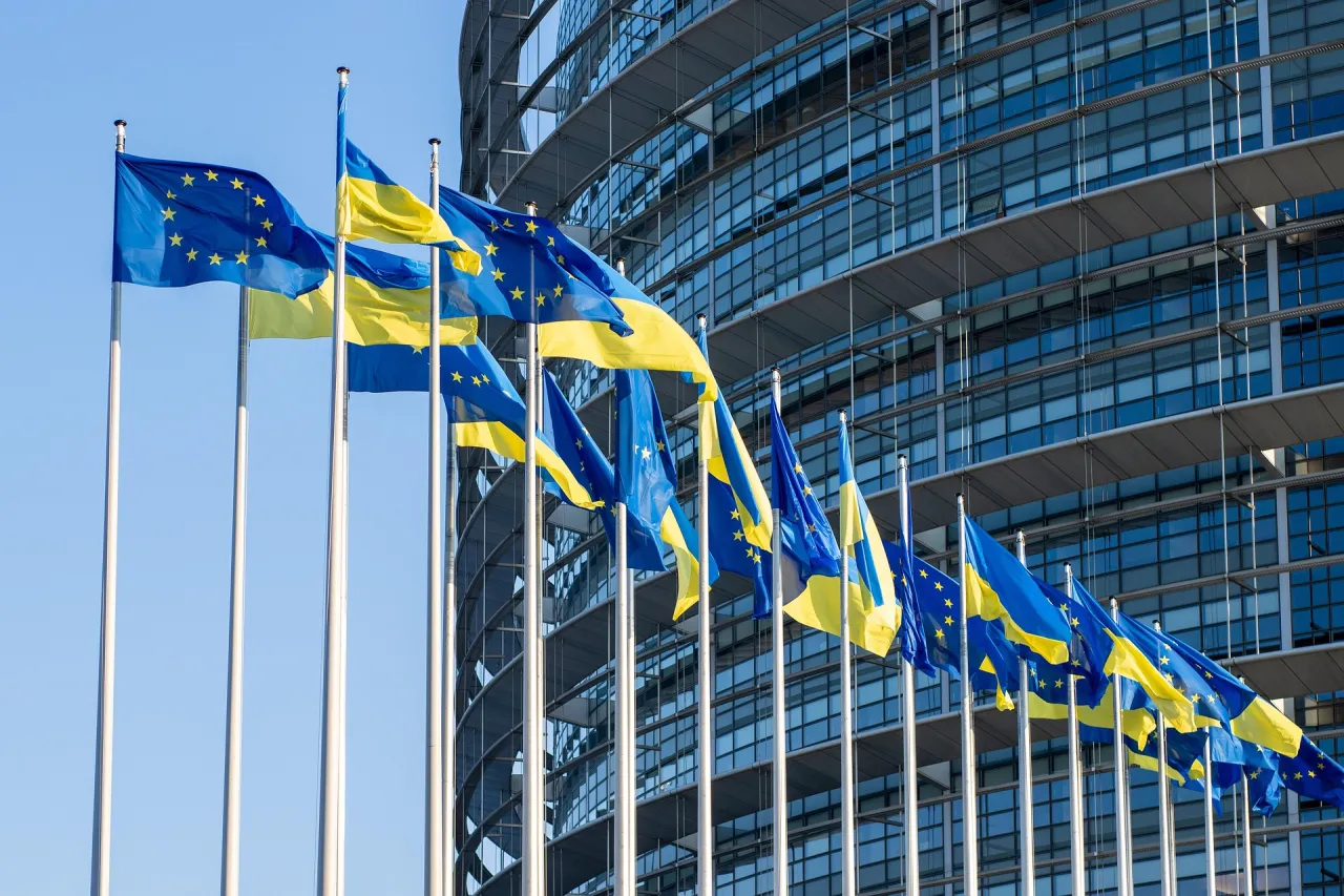 ВЕНГРИЯ СНЯЛА СВОЁ ВЕТО НА НАЧАЛО ПЕРЕГОВОРОВ О ВСТУПЛЕНИИ УКРАИНЫ В ЕС